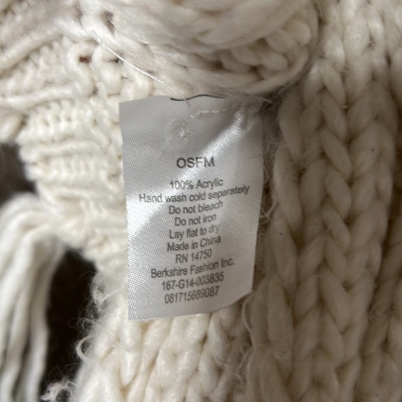 Berkshire Fashion Knit Scarf - Picture 8 of 8